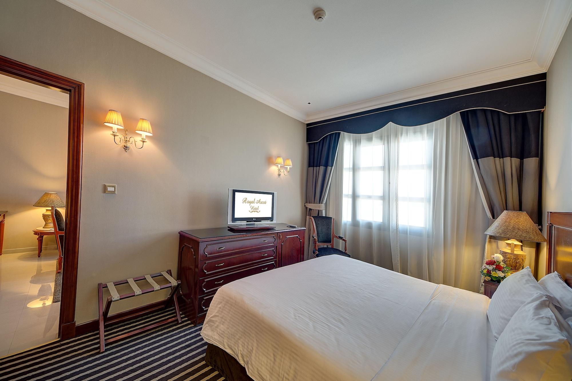 Royal Ascot Hotel Dubai Exterior photo