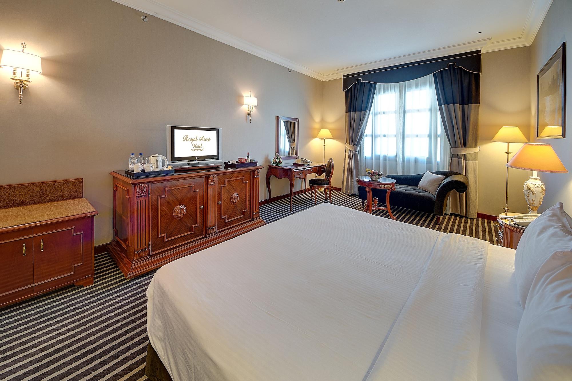 Royal Ascot Hotel Dubai Exterior photo
